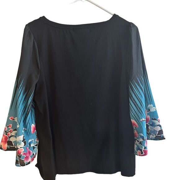 Chico's Floral Print 3/4 Sleeve Tee 570341542 Size Medium  Drape Sleeves - Picture 3 of 10